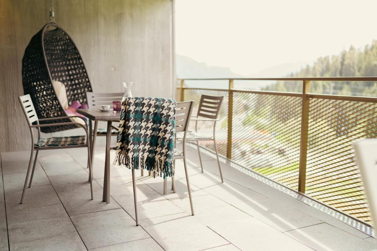 Peaks Place & Laax