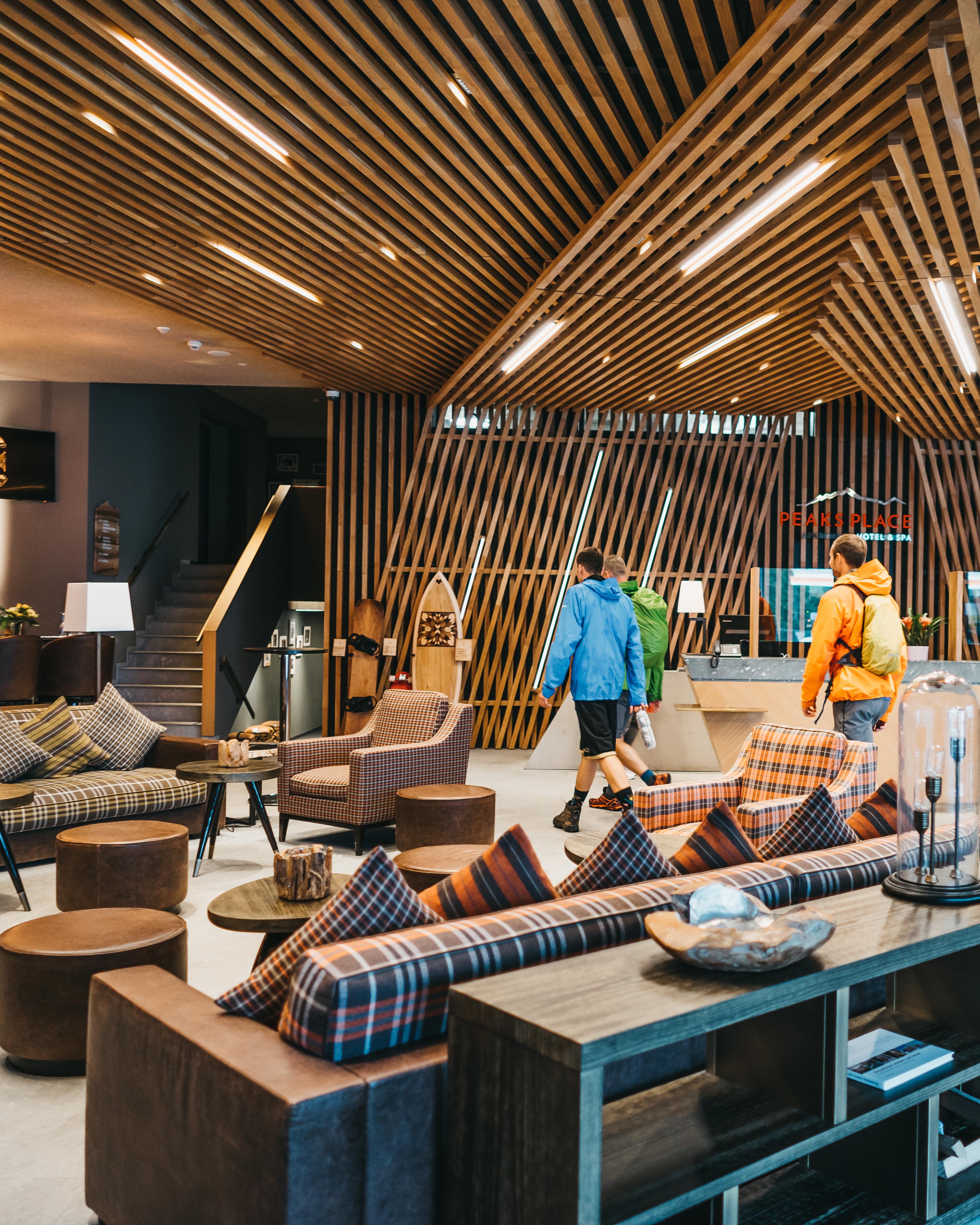 Peaks Place & Aparthotel Laax